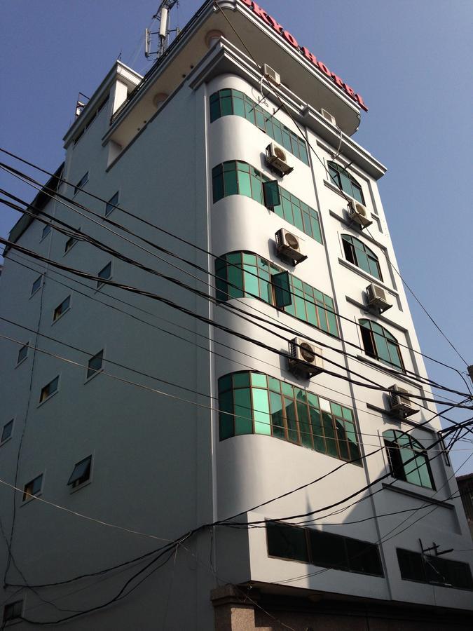 Hotel Tokyo 1 Vinh Eksteriør billede
