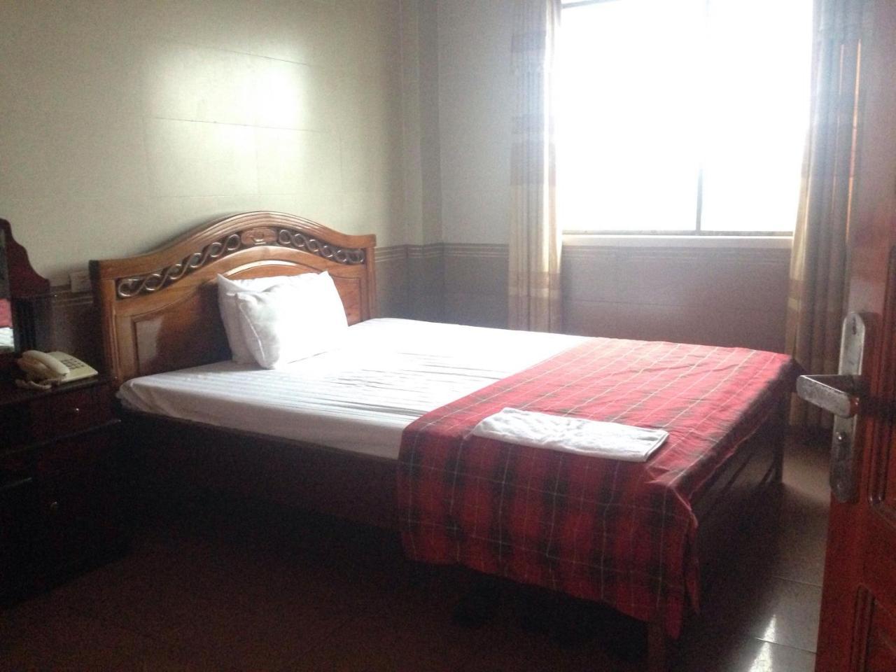 Hotel Tokyo 1 Vinh Eksteriør billede